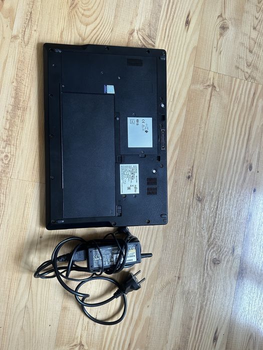Fujitsu Lifebook E 5510