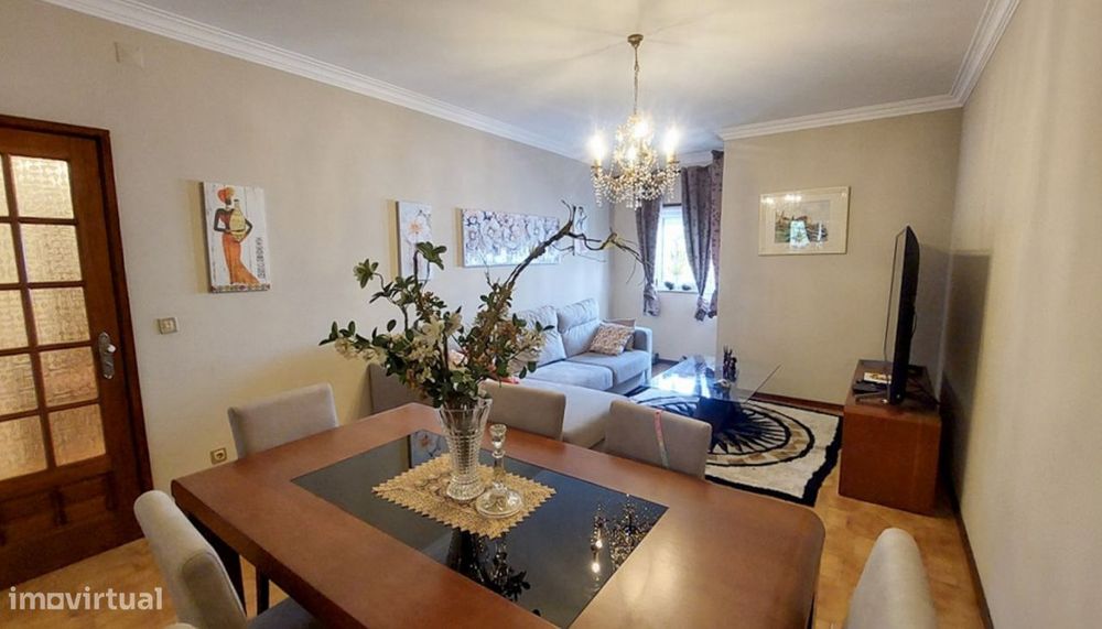 Venda de apartamento T3+1 com boas áreas, Darque, Viana do Castelo