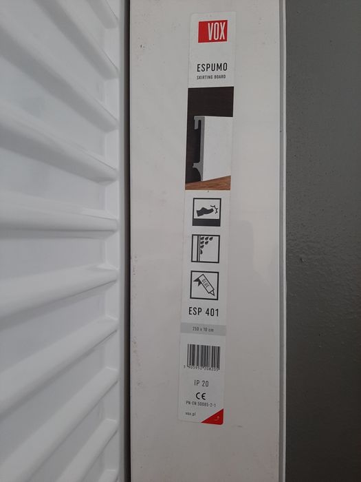 Listwy przypodłogowe VOX ESPUMO ESP401 - BIAŁA