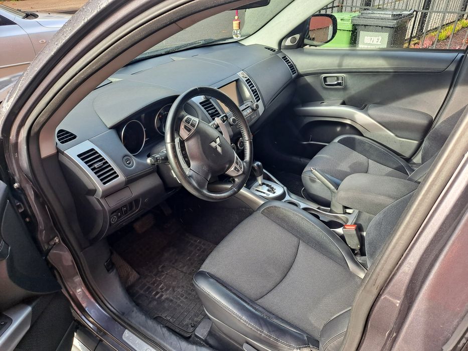Sprzedam  Mitsubishi Outlander 2012r