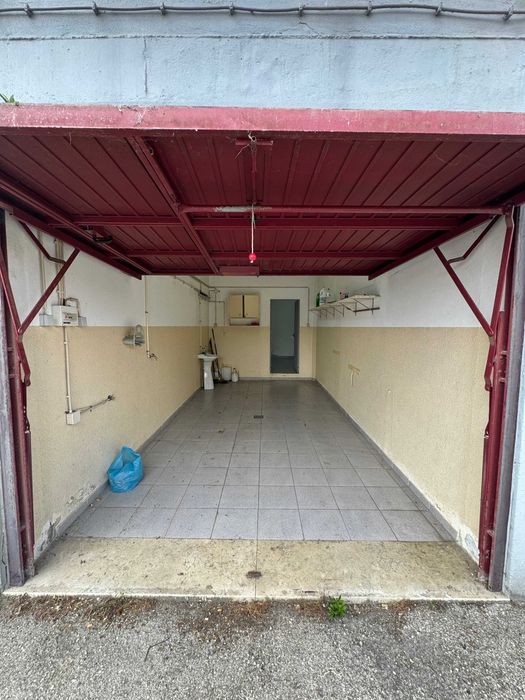 Garagem em Mira Sintra independente
