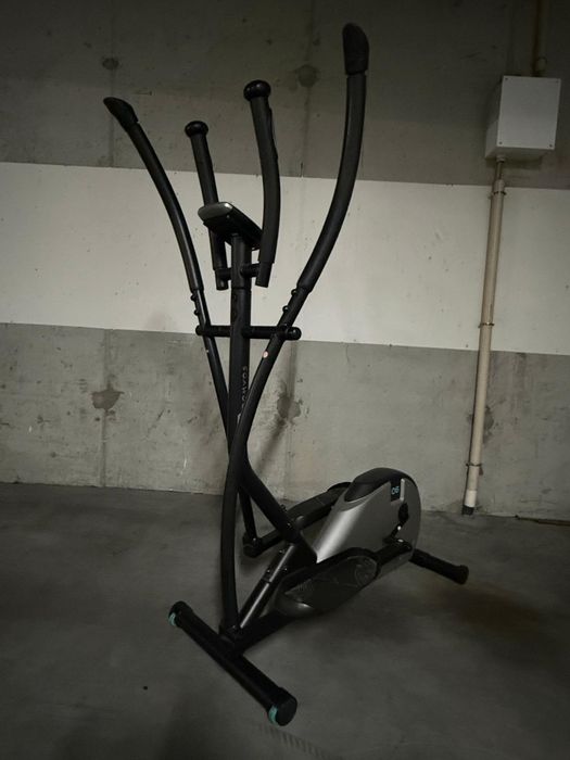 Bicicleta elíptica da marca Domyos Essential + 06