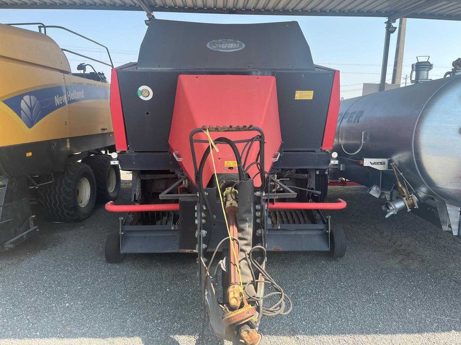 Enfardadeira Vicon LB 8100 OPTICUT