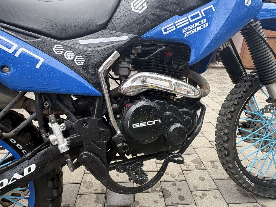 Geon X Road 250