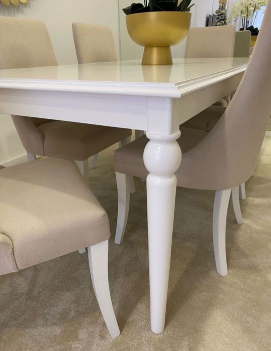 Mesa lacada de branco