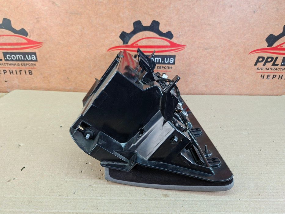 BMW 3 E90 E91 04-11 Бардачок вещевой ящик 51167075479 \ 51167120408