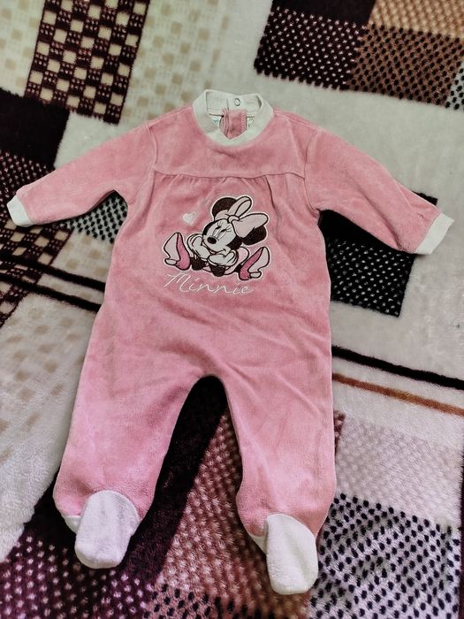 Человеч Велюровий Disney с Минни Маус 62 см