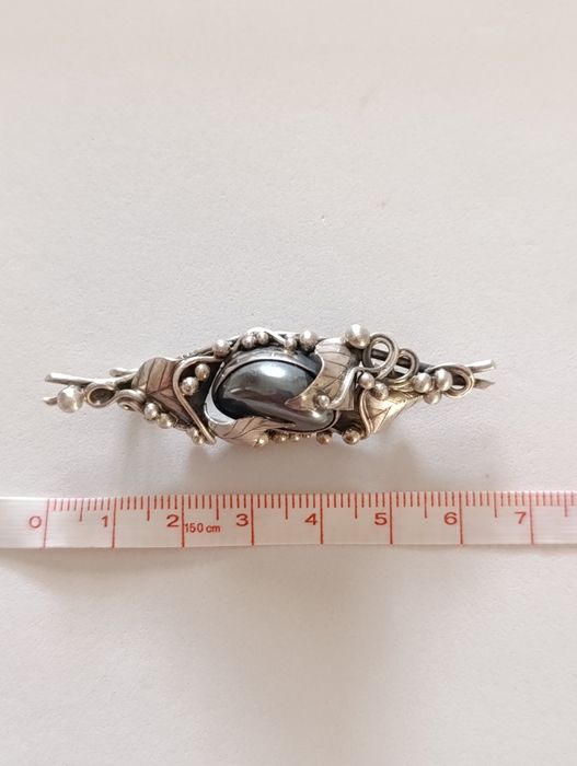 Alfinete/pregadeira em prata