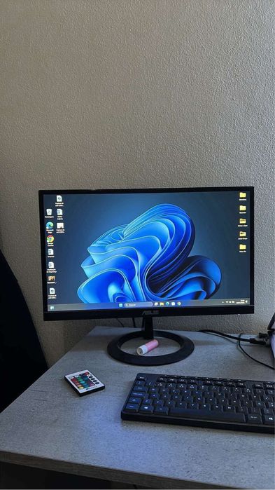 Monitor Asus em bom estado487747355841013761