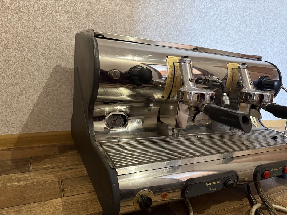 Продам кавомашину Fiorenzato