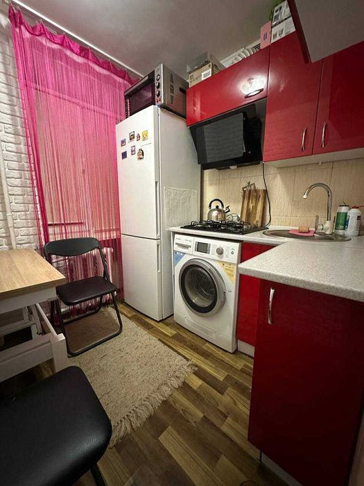 Продаж 1-кімнатної квартири гостиничного типу в затишному районі