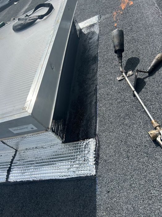 Aplicação e Renovação de Telas Asfálticas
