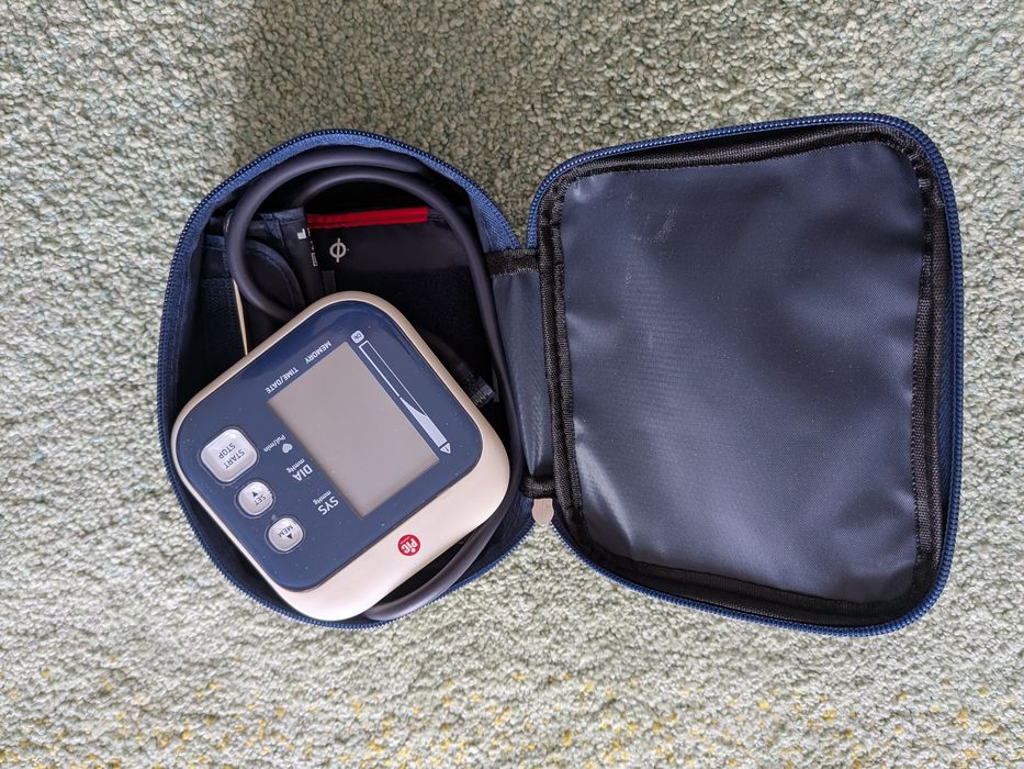 Medidor Automático de Pressão Arterial de Braço Digital