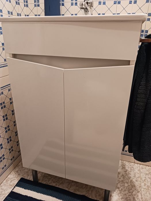 Conjunto 4 pés para móveis