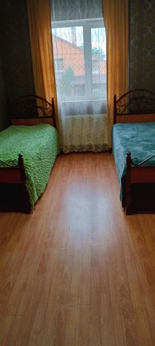 комната в ч/доме без хозяев, можно двоим, Борщаговка, м. Академгородок