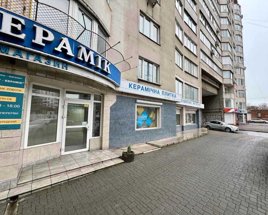 Продаж комерційного приміщення по вул. Свободи