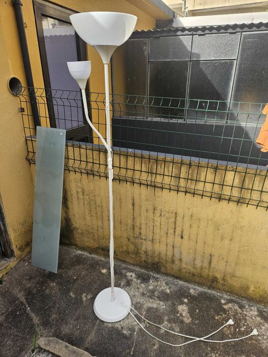 Candeeiro Branco Alto