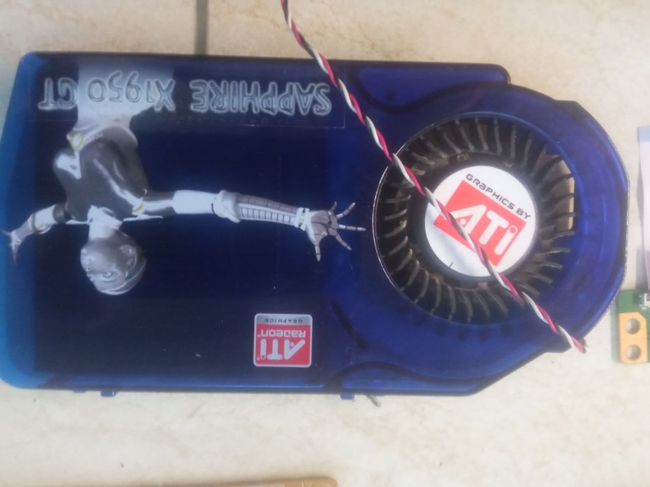 Телевизор LG42LB580V..