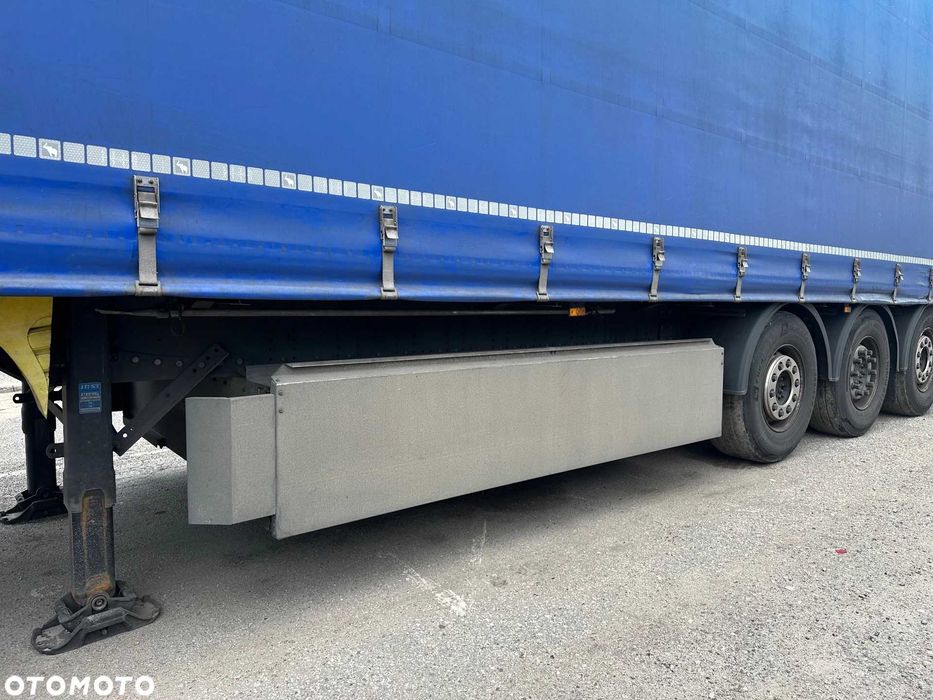 Schmitz Cargobull SCB S3T Schmitz / тентована / XL / 2X підйомні осі /