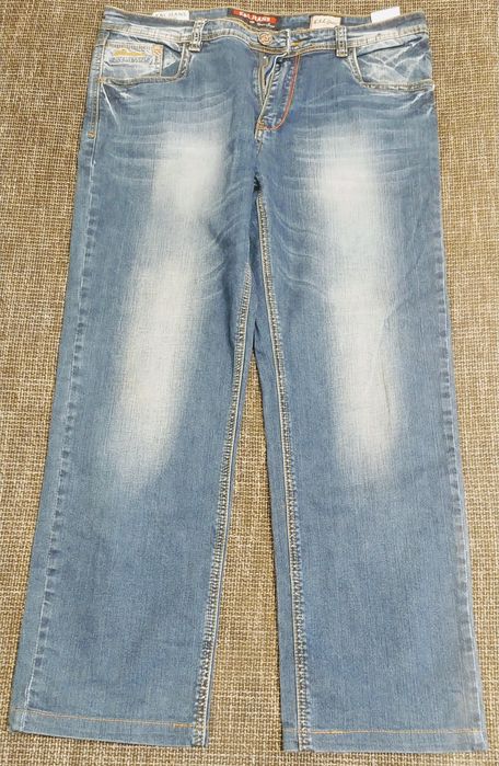 Spodnie jeans nowe