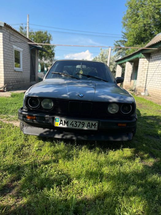 Продам бмв е 30 на ходу