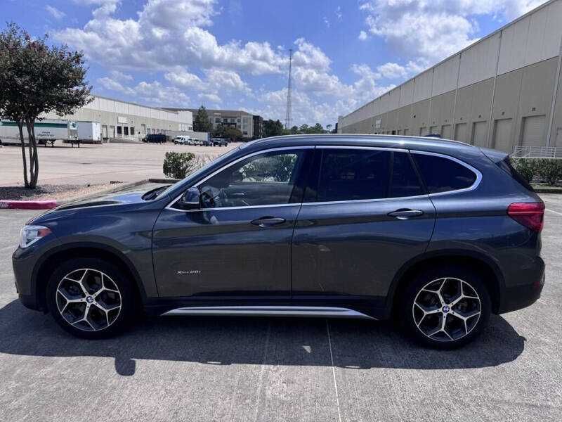 2017 BMW X1  2.0