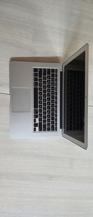 Apple MacBook Air 13" 2015 i5/8Gb/256Gb