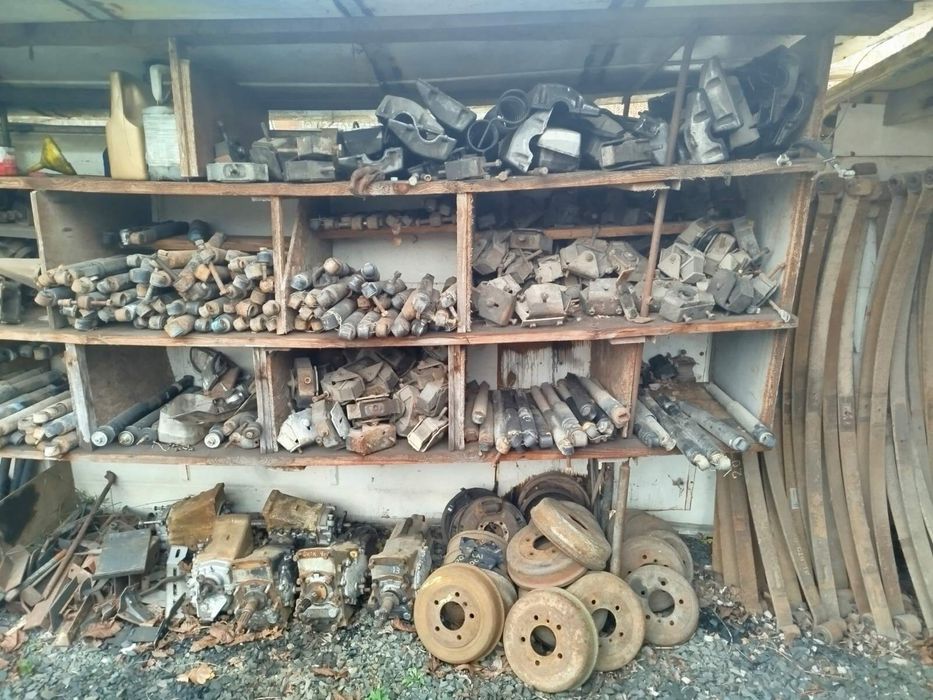 Запчастини до Mercedes T1 207 208 209 308 310 408 410 508