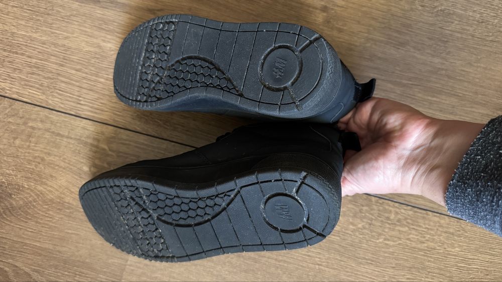 Зимові черевики H&M