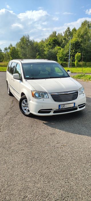 Chrysler Town & Country Chrysler Town & Country rocznik 2013