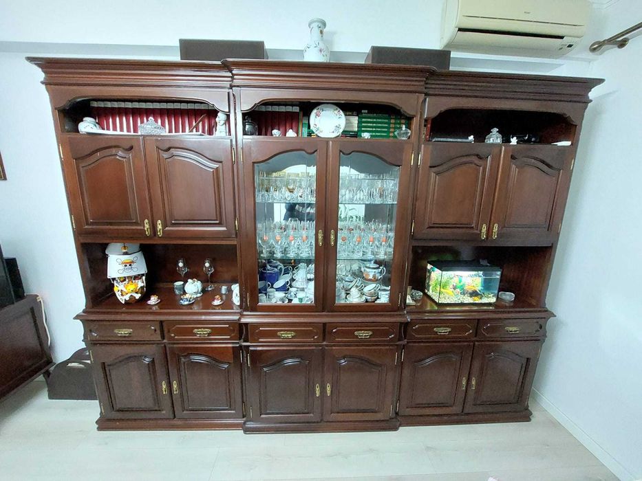 Móvel de sala mogno