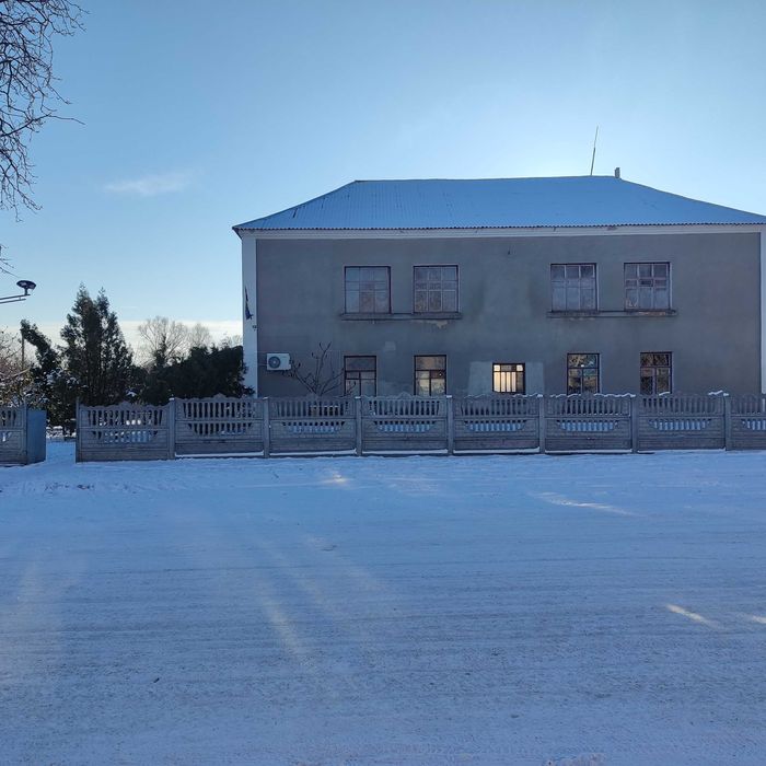 Продам будівлю магазину