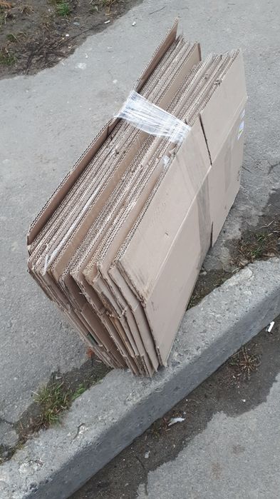 Ящик картонный  новий