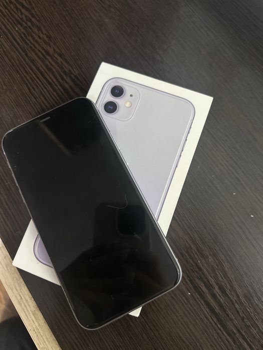 Продам iPhone 11