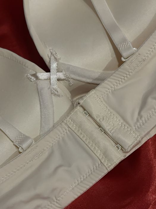 Бюстгальтер з пушап