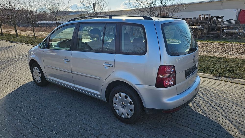 Volkswagen Touran  2008r 1 właściciel Klima ISOFIX Benzyna