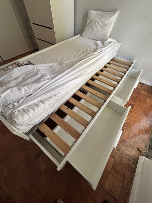 Cama IKEA BRIMNES individual/extensível
