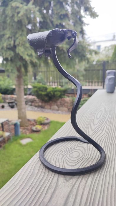 Świecznik metalowy - metaloplastyka