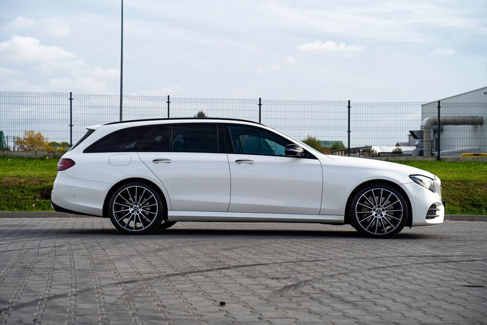 Mercedes-Benz Klasa E MERCEDES-BENZ E400d, Stan idealny, burmester