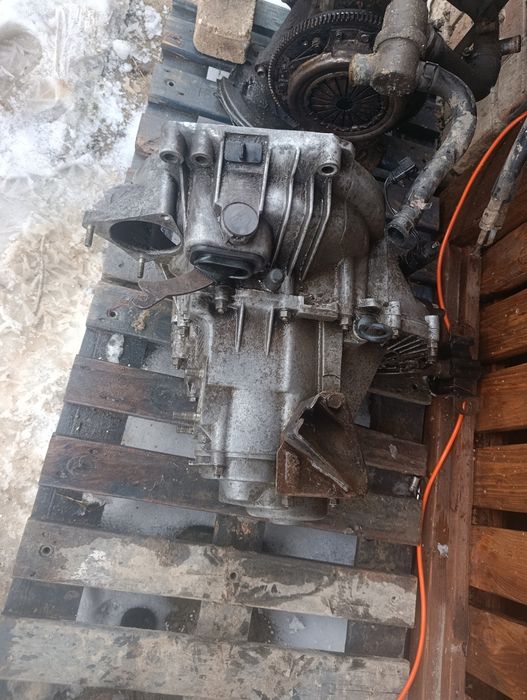 Коропка п'яти ступка ваз 2109.