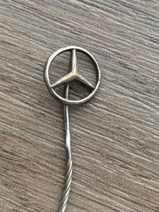 Alfinete de Lapela Mercedes-Benz