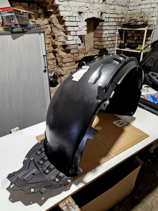 Nadkole Skoda Octavia lewy przod  IV 5E3.809.957