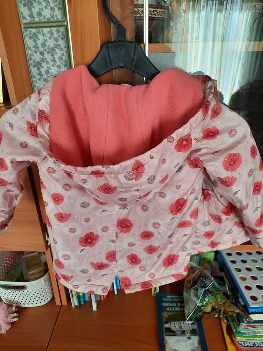 Курточка демі на дівчинку