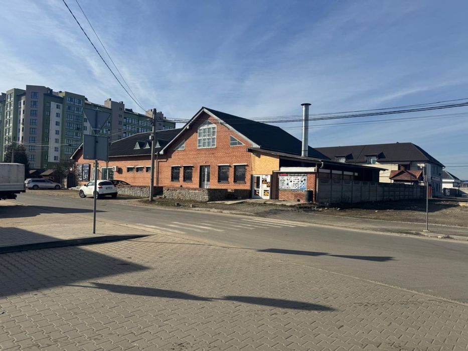 Продаж комерційного приміщення біля автостанції м. Калуш