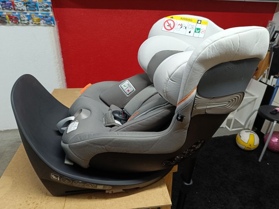Cadeira 360° Cybex Sirona SX2 com redutor