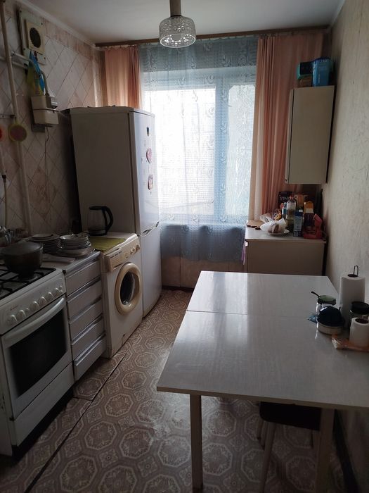 Продаю 3- х кімнатну квартиру в центрі міста   Миколаєва.