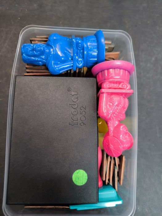 Carimbos antigos - letras, números & figuras.