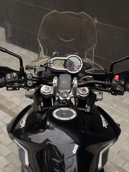 TRIUMPH TIGER 800 XCX - Full Extras!