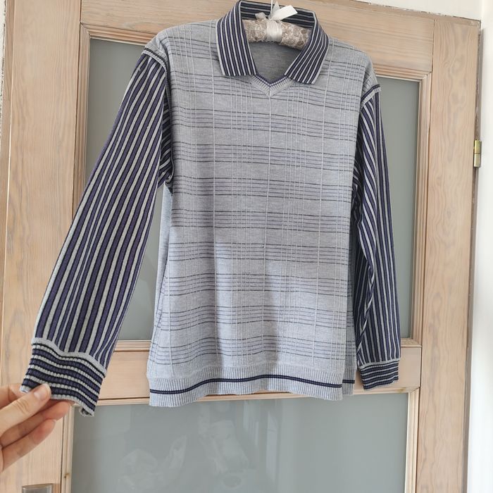 Bluza sweter serek w paski z kołnierzykiem