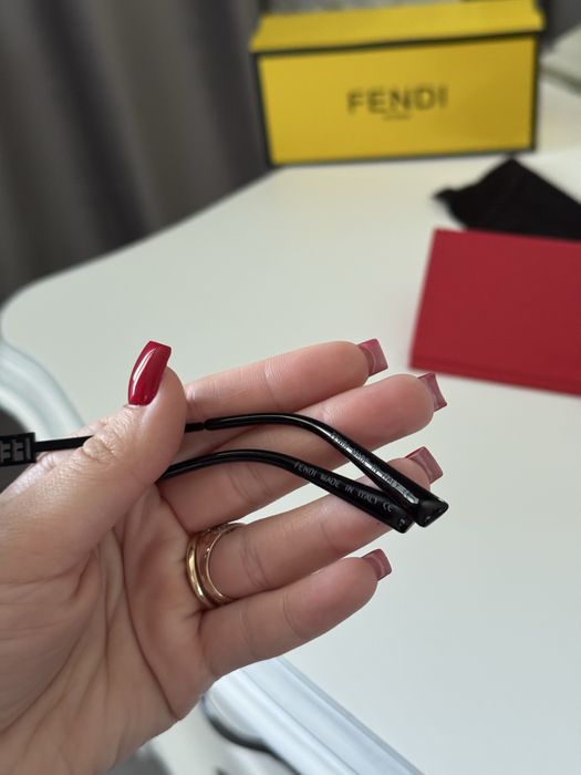 Красные черные солнцезащитные очки люкс бренд полный комплект